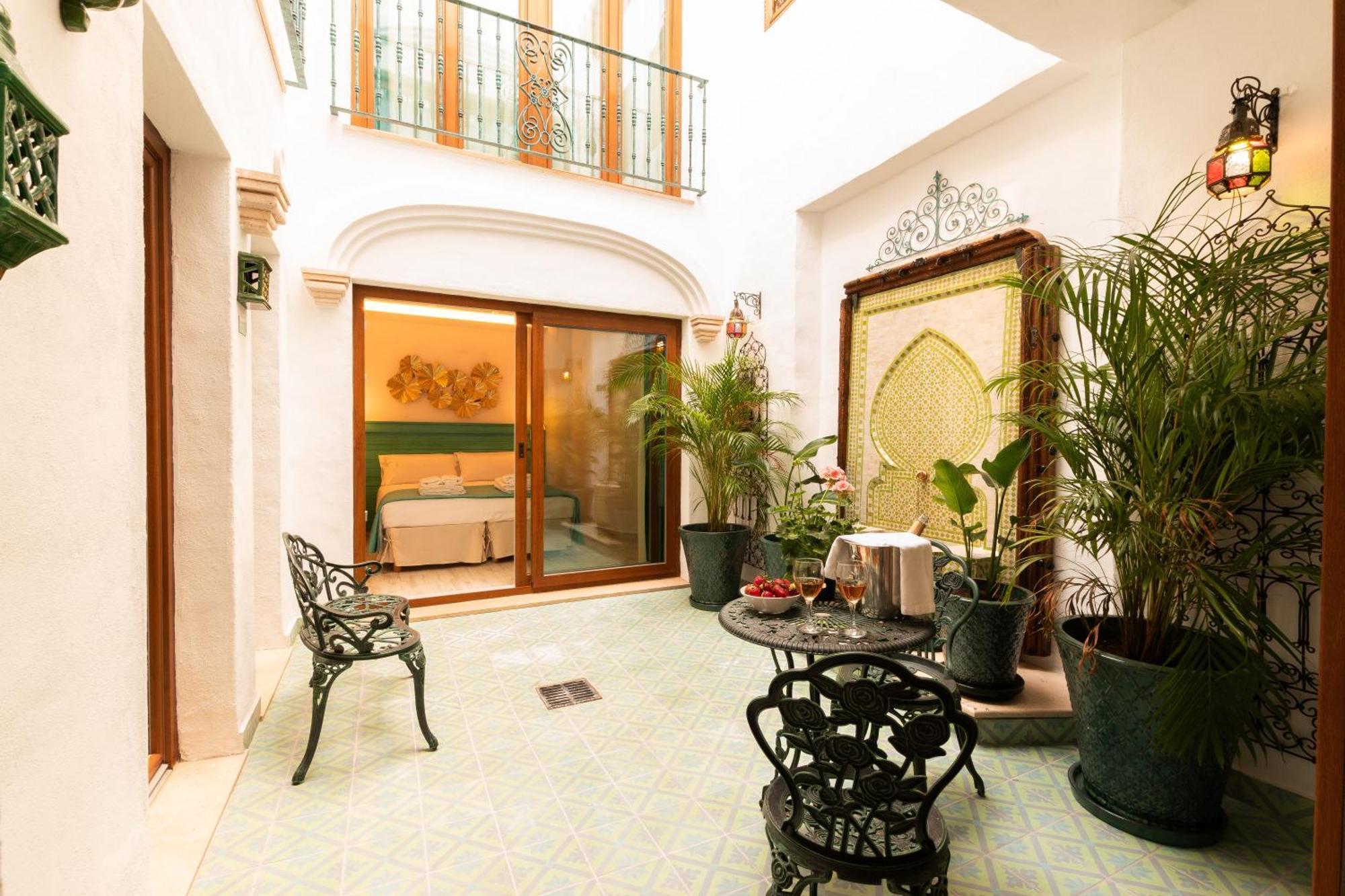 Casa Esmeralda - Luxury Boutique Apartments Old Town Estepona Exterior foto