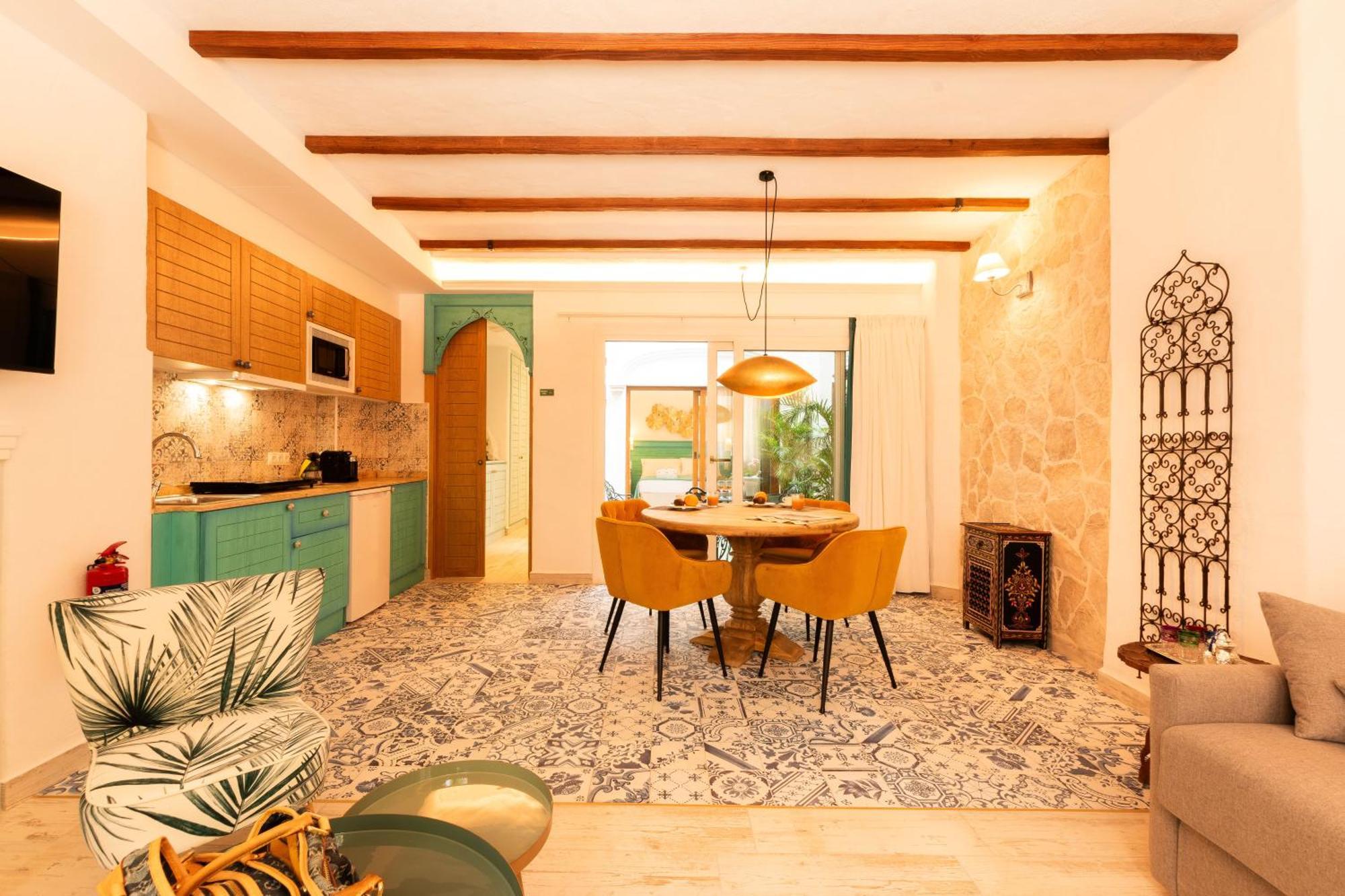 Casa Esmeralda - Luxury Boutique Apartments Old Town Estepona Exterior foto